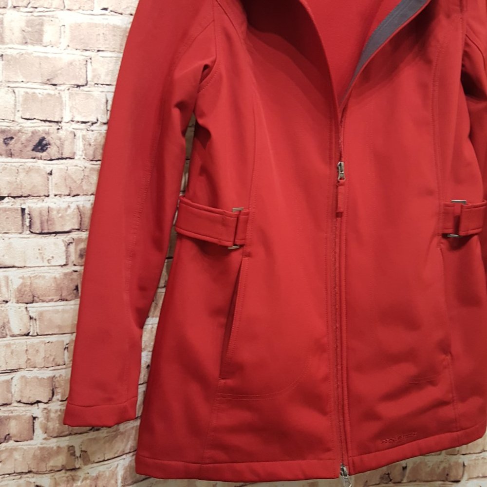 Free Tech Jacket Lined Hooded Red Size Medium 8-10 - Picture 3 of 13